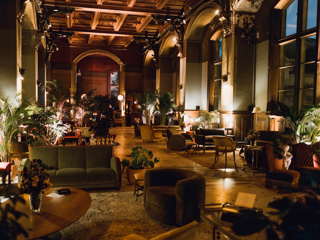 Valentino - © We Are Ona