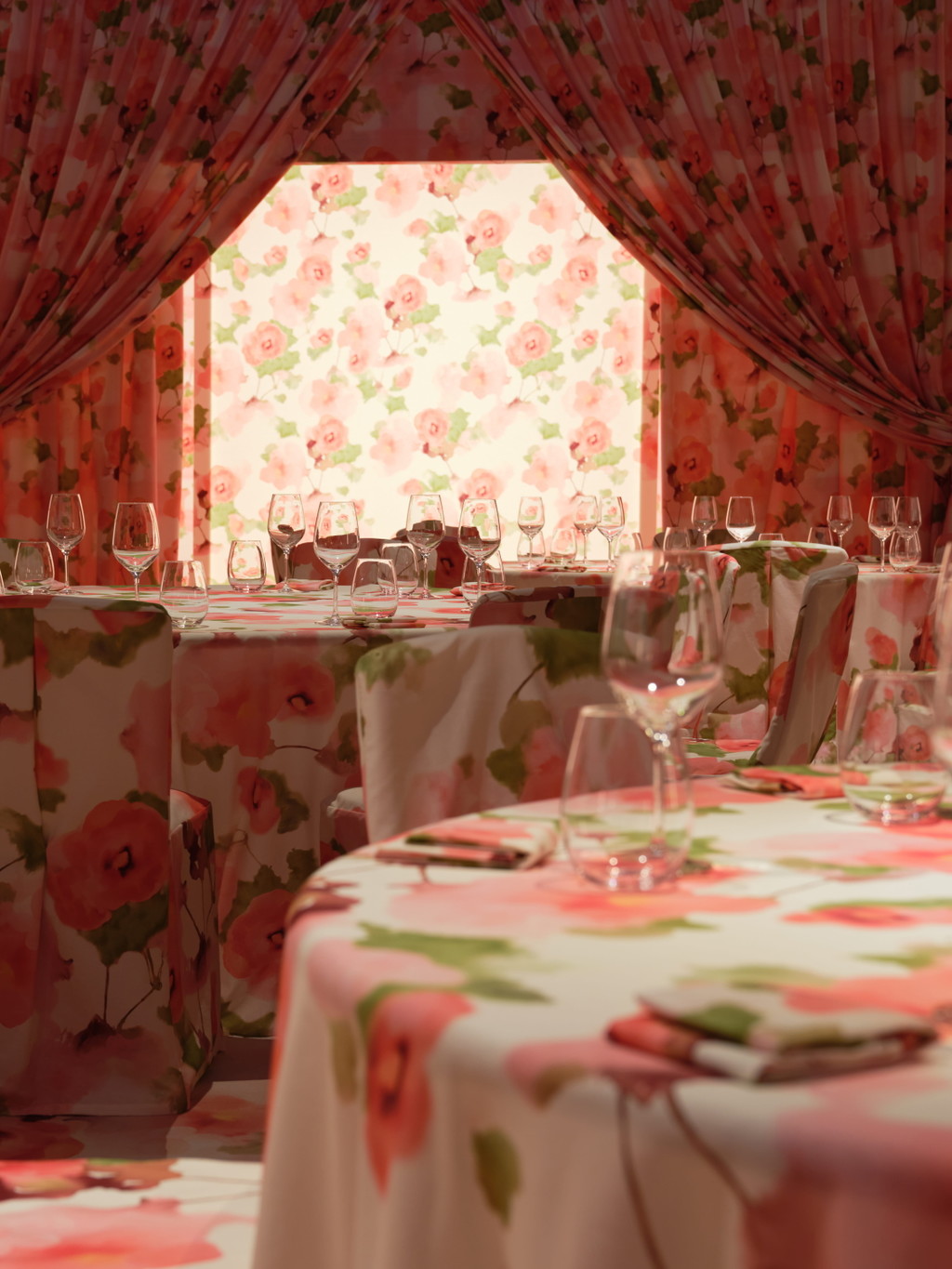 WE ARE ONA x INDIA MAHDAVI - © We Are Ona