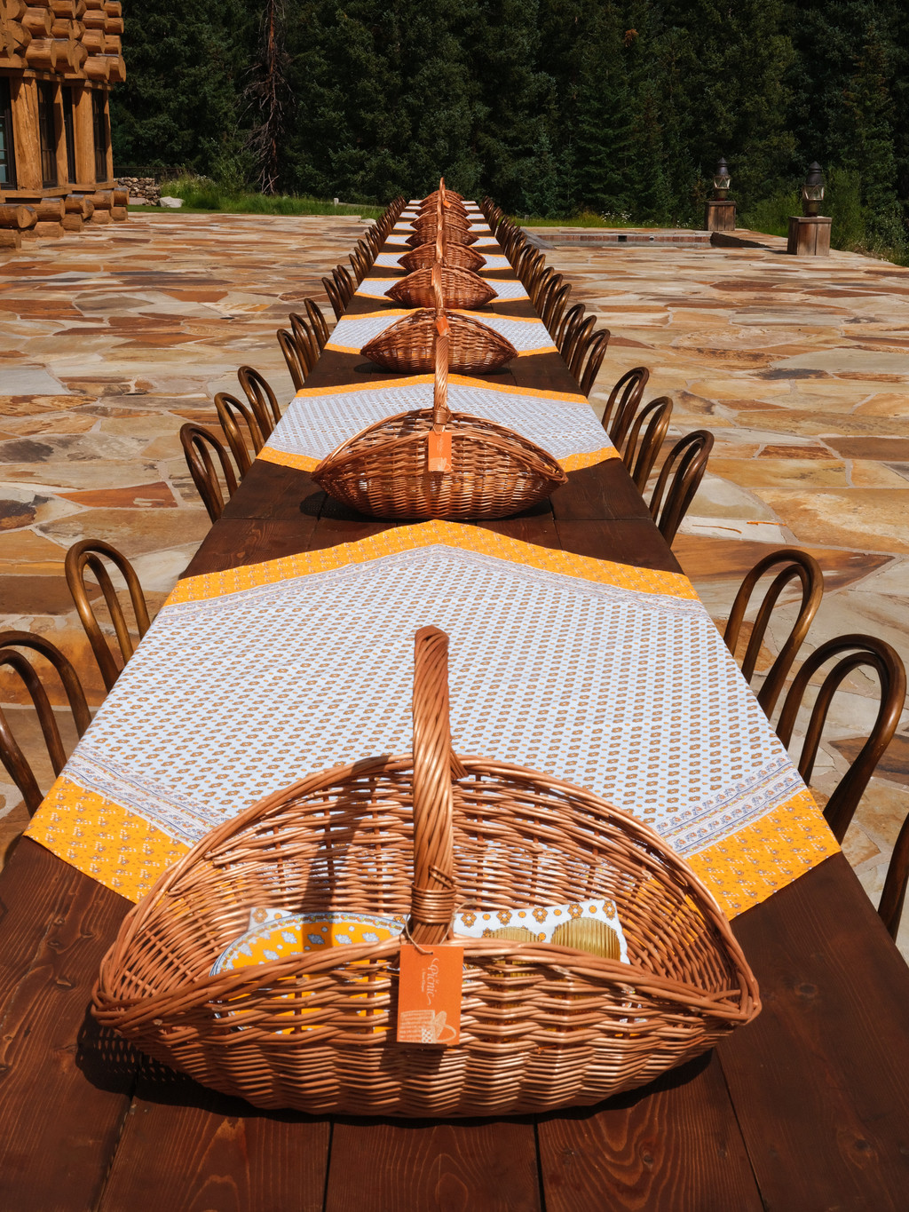 WE ARE ONA PRESENTS LE PICNIC BY VEUVE CLICQUOT - © We Are Ona